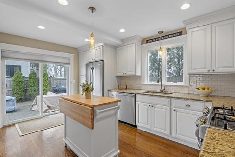 54 Pilgrim Rd, Marblehead, MA 01945 photo 13