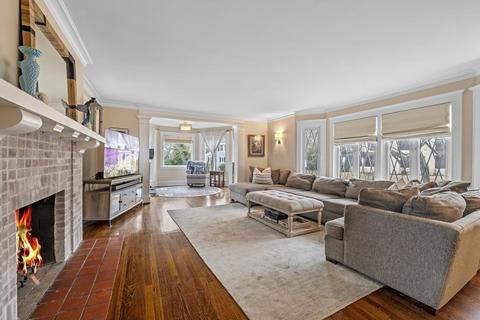 54 Pilgrim Rd, Marblehead, MA 01945 photo 7