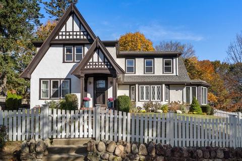 54 Pilgrim Rd, Marblehead, MA 01945 photo 1