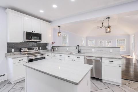 370 Thompson, Webster, MA 01570 photo 21