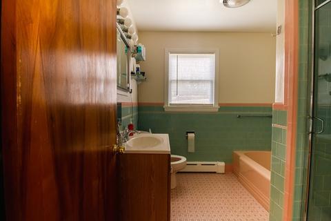 1417 Bedford St, Fall River, MA 02723 photo 9