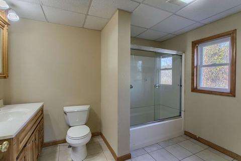 244 E Broadway, Gardner, MA 01440 photo 17
