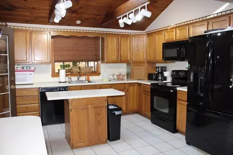 5 Lower Rd, Hudson, MA 01749 photo 3