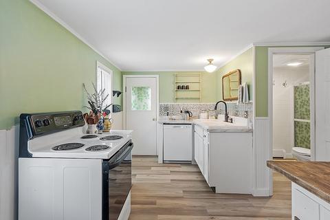 20 Everett Ave, Athol, MA 01331 photo 12