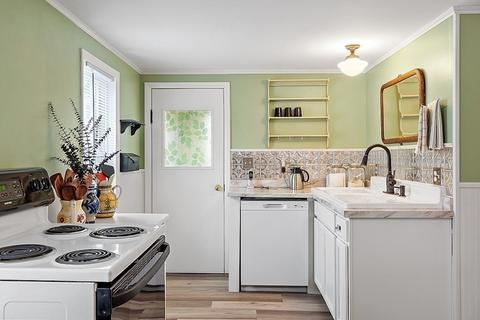20 Everett Ave, Athol, MA 01331 photo 13