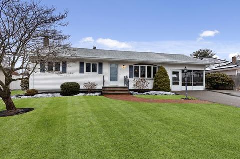 7 Trudy Ter, Canton, MA 02021 photo 2