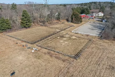 6 Myrtle St, Millis, MA 02054 photo 4