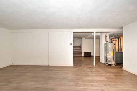 16 Perry St, Danvers, MA 01923 photo 13