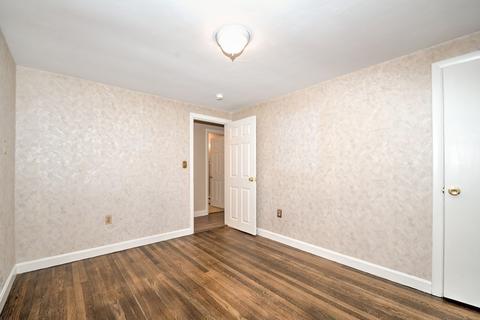 16 Perry St, Danvers, MA 01923 photo 11