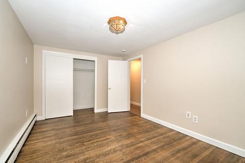 16 Perry St, Danvers, MA 01923 photo 27