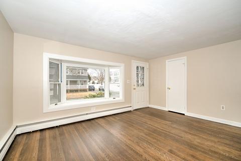 16 Perry St, Danvers, MA 01923 photo 19