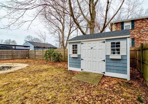 16 Perry St, Danvers, MA 01923 photo 3