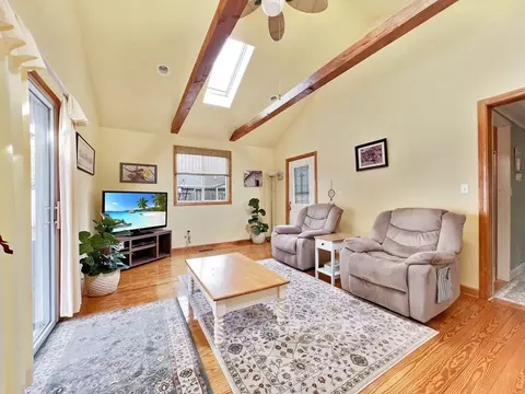 11 Crocker Ave, Wareham, MA 02571 photo 3