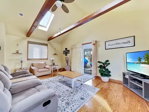 11 Crocker Ave, Wareham, MA 02571 photo 4