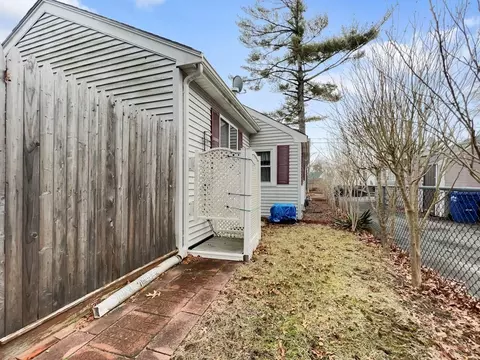 11 Crocker Ave, Wareham, MA 02571 photo 15
