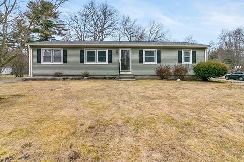 136 Pine Acre Rd, Springfield, MA 01129 photo 1