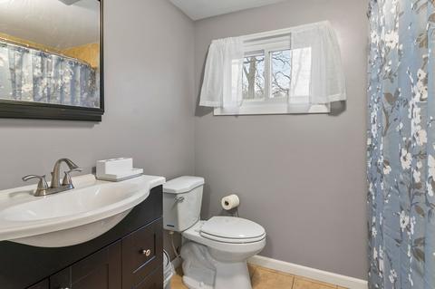 136 Pine Acre Rd, Springfield, MA 01129 photo 16