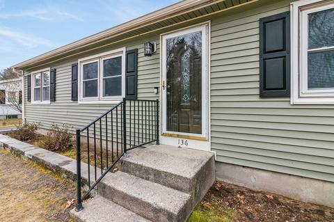 136 Pine Acre Rd, Springfield, MA 01129 photo 2