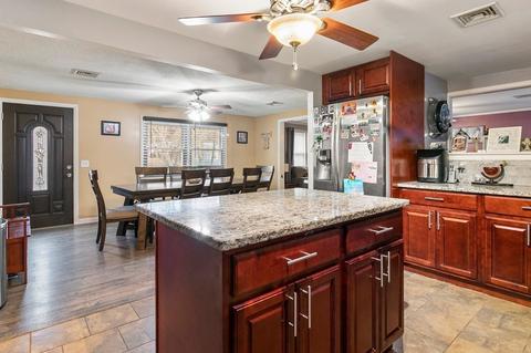 136 Pine Acre Rd, Springfield, MA 01129 photo 12