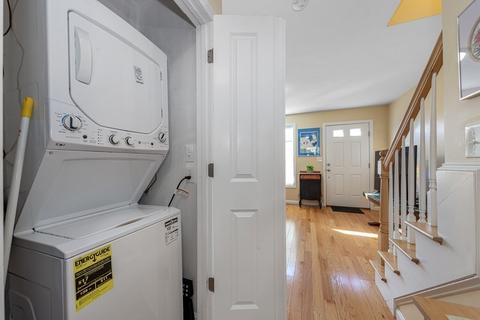 21 Maplewood Ave #C, Gloucester, MA 01930 photo 9