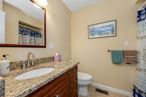 21 Maplewood Ave #C, Gloucester, MA 01930 photo 10