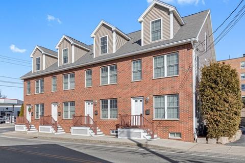 21 Maplewood Ave #C, Gloucester, MA 01930 photo 2