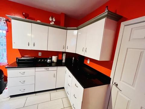 592 N Main St, Fall River, MA 02720 photo 8