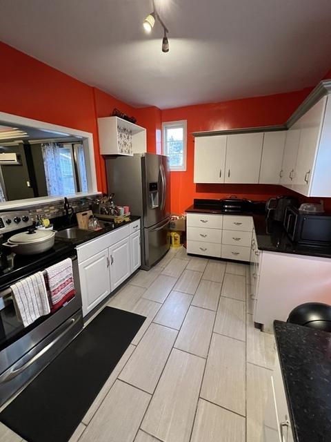 592 N Main St, Fall River, MA 02720 photo 9