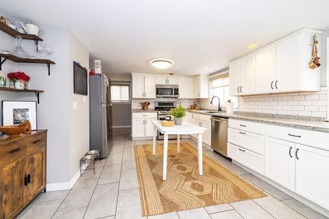 48 Whitehead Ave, Hull, MA 02045 photo 11