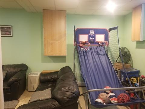 86 Heard St, Worcester, MA 01603 photo 33