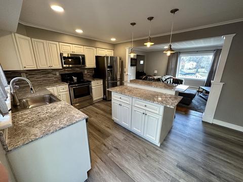 24 Maple Ave, Fairhaven, MA 02719 photo 5