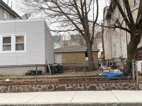 82-86 Nichols St, Everett, MA 02149 photo 4