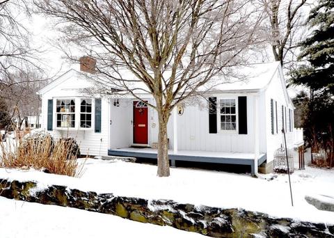 1 Bainridge Rd, Worcester, MA 01602 photo 3