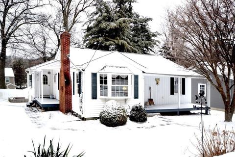 1 Bainridge Rd, Worcester, MA 01602 photo 2