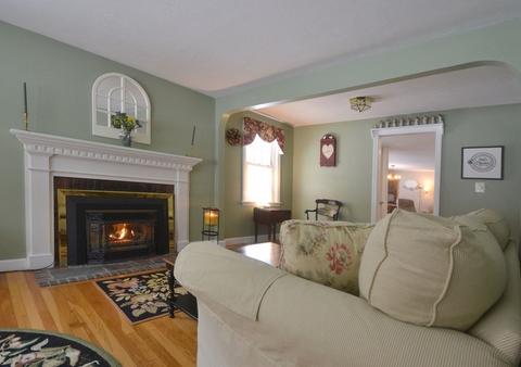 1 Bainridge Rd, Worcester, MA 01602 photo 9