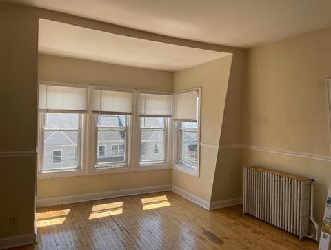 697 2nd St, Fall River, MA 02721 photo 2