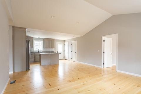 32 Nelson St, Warren, MA 01083 photo 7