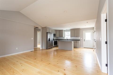 32 Nelson St, Warren, MA 01083 photo 6