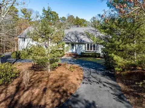 120 Cotuit Bay Dr, Barnstable, MA 02635 photo 1