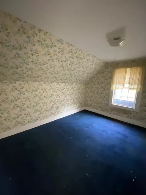 475 E Main St, Orange, MA 01364 photo 6