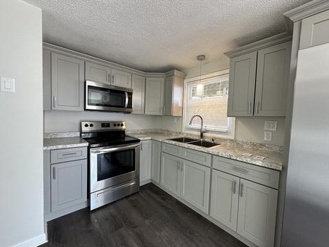 44 Russell St, Fall River, MA 02721 photo 8