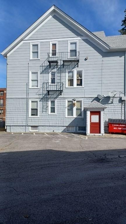 338 Park Pl, Woonsocket, RI 02895 photo 3