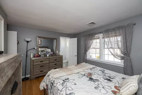 76 Compass Cir, Hyannis, MA 02601 photo 20