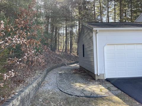 71 Caitlin Dr, Springfield, MA 01118 photo 9