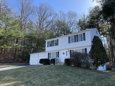71 Caitlin Dr, Springfield, MA 01118 photo 3