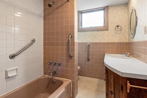 2 Chestnut St, Marblehead, MA 01945 photo 22