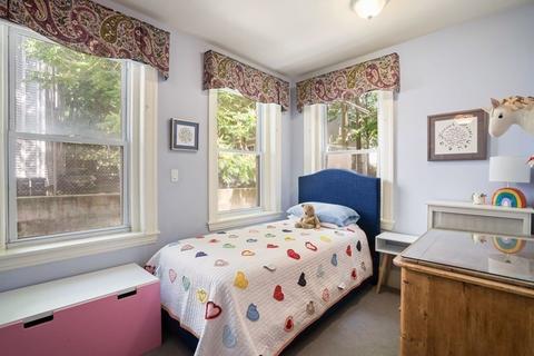 231 Freeman St #2, Brookline, MA 02446 photo 11