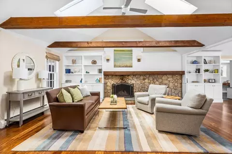 5 Fulling Mill Ln, Hingham, MA 02043 photo 2