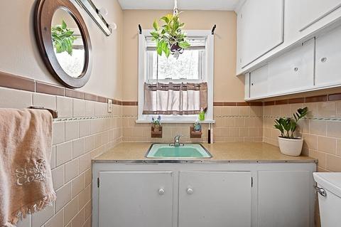 43 Dutton St, Worcester, MA 01610 photo 7