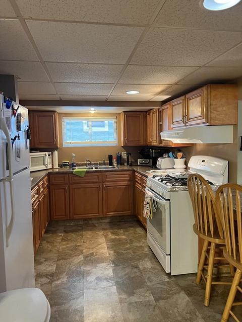 135 Pebble St, Fall River, MA 02721 photo 5